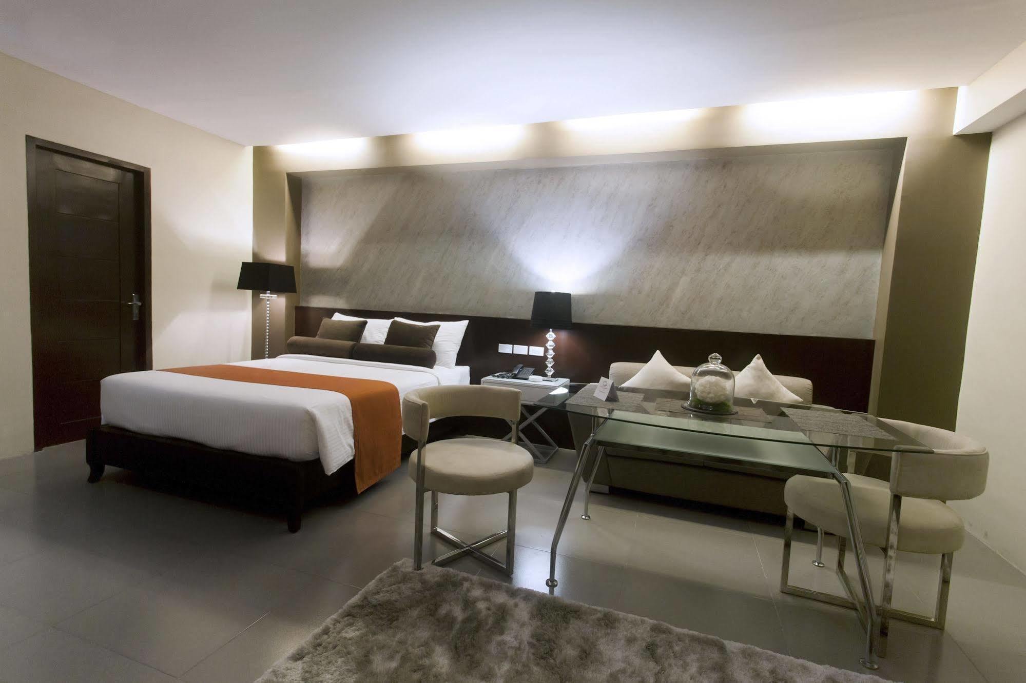 Grace Crown Hotel Angeles Zewnętrze zdjęcie